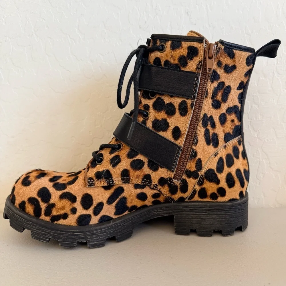 NEW Candies Stanza Leopard Pony Hair Leather Buckle Straps Lug Sole Bootie Sz 7